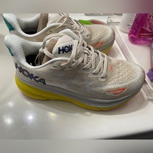 Hoka Clifton 9 NEW no box